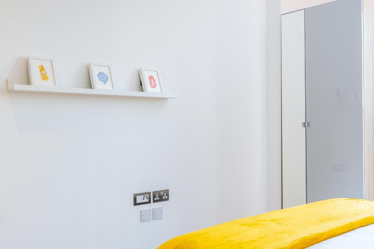 St Albans 2 Bed Luxury City Apartment, 5 Mins Walk To Train & Allocated Parking Exterior foto